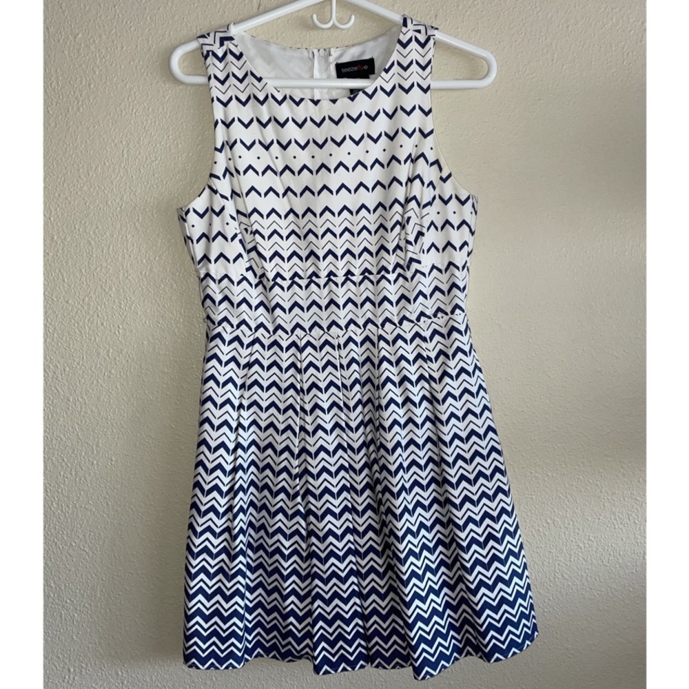 Teeze Me, blue and white patterned dress